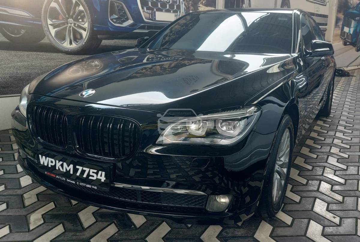 Image BMW 750i 2011 